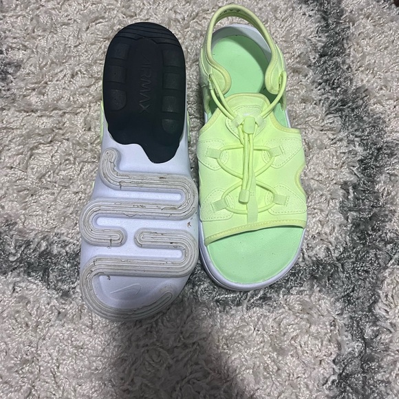 Nike Airmax KoKo sandals - Picture 1 of 3